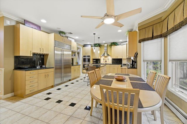 3056 Valentine Place, Wantagh, NY 11793