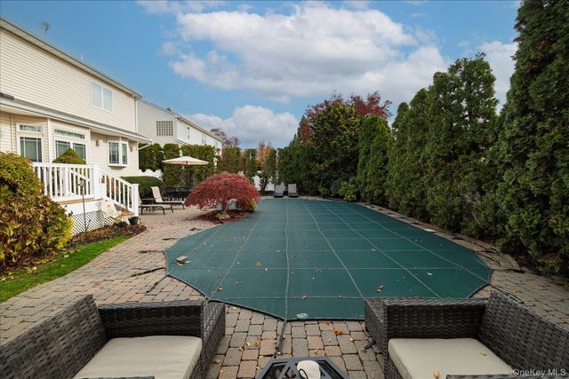 3056 Valentine Place, Wantagh, NY 11793