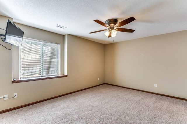 8722 E BLADE CT, Wichita, KS 67226