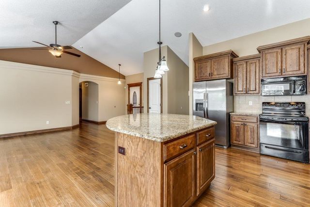 8722 E BLADE CT, Wichita, KS 67226