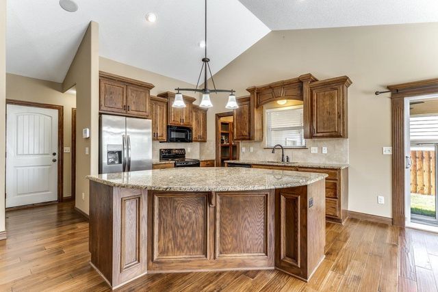 8722 E BLADE CT, Wichita, KS 67226