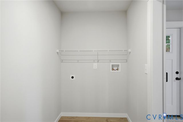 23 Greenwood Dr, Louisa, VA 23093