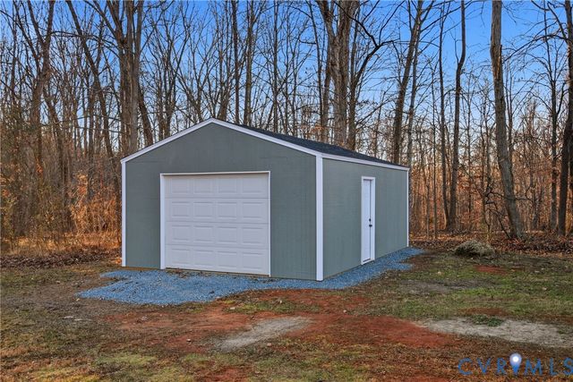 23 Greenwood Dr, Louisa, VA 23093