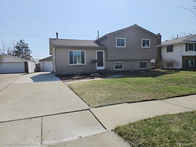 3210 Cero Drive, Sterling Heights, MI 48310