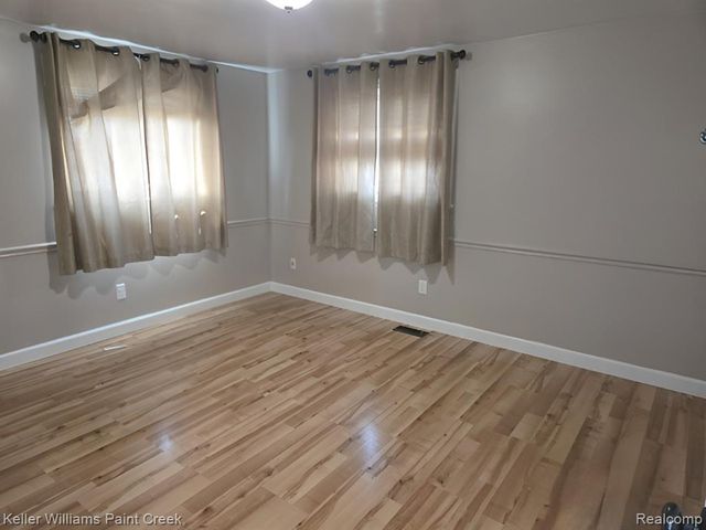 3210 Cero Drive, Sterling Heights, MI 48310