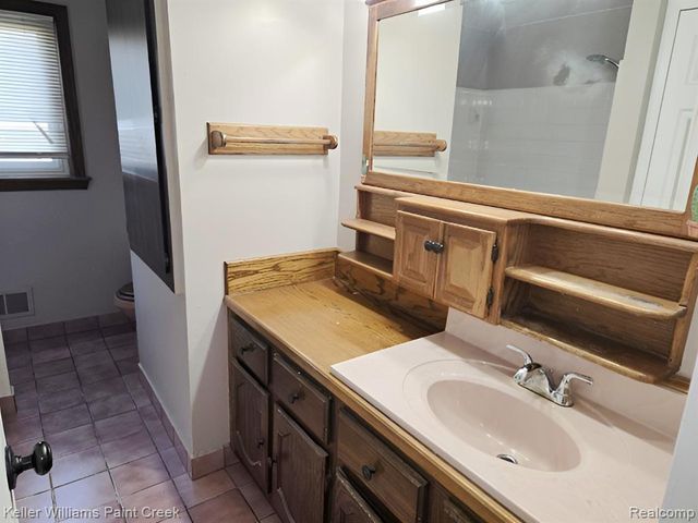 3210 Cero Drive, Sterling Heights, MI 48310