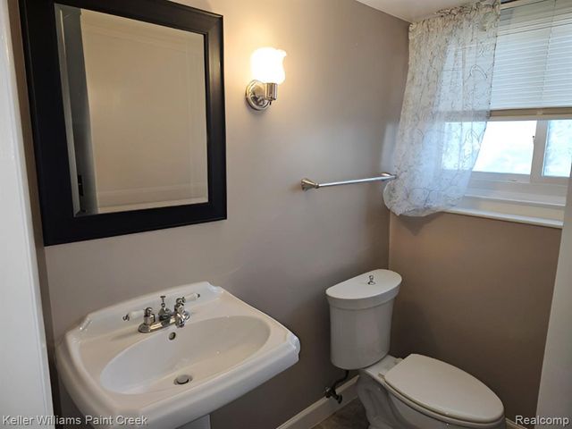 3210 Cero Drive, Sterling Heights, MI 48310