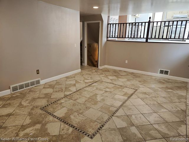 3210 Cero Drive, Sterling Heights, MI 48310