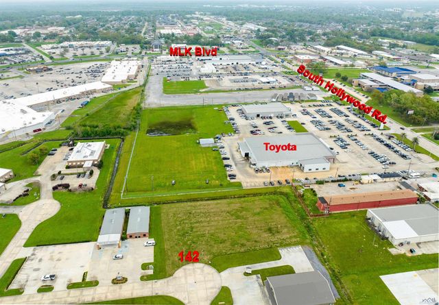 142 Finish Line Lane, Houma, LA 70360