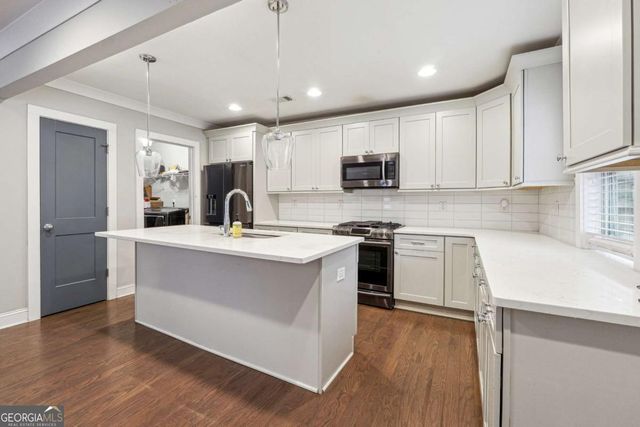 1919 North Avenue NW, Atlanta, GA 30318