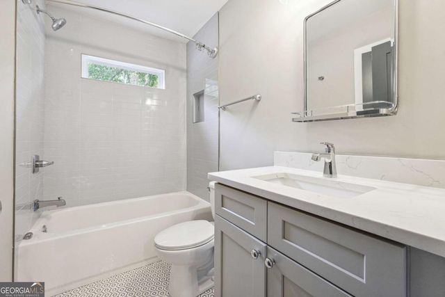 1919 North Avenue NW, Atlanta, GA 30318