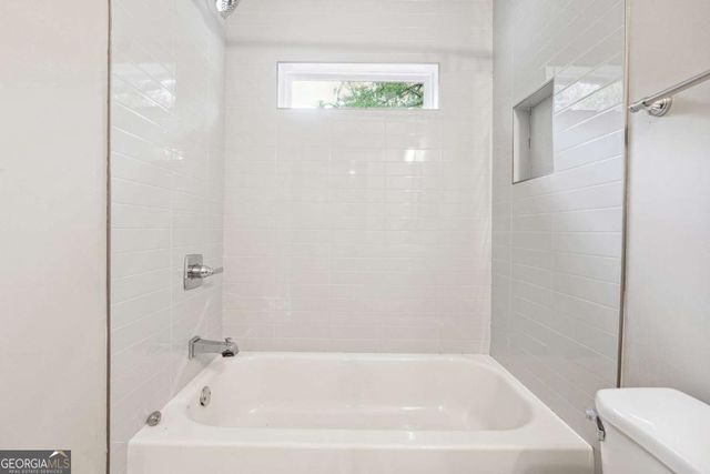 1919 North Avenue NW, Atlanta, GA 30318