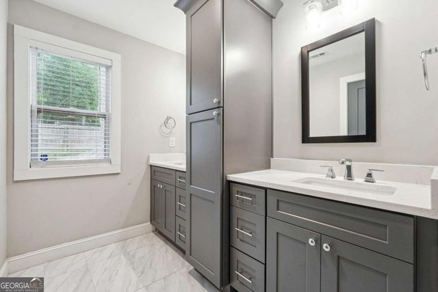 1919 North Avenue NW, Atlanta, GA 30318