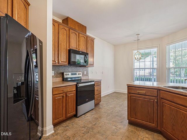 139 Rockport Ridge Way, Cary, NC 27519