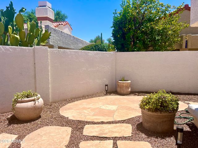 10053 E San Bernardo Drive, Scottsdale, AZ 85258
