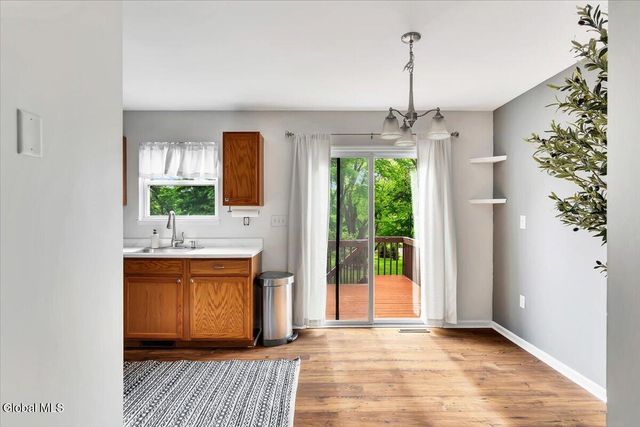 160 Maple Avenue, Glenville, NY 12302