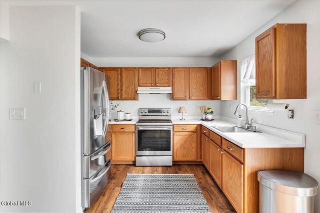 160 Maple Avenue, Glenville, NY 12302