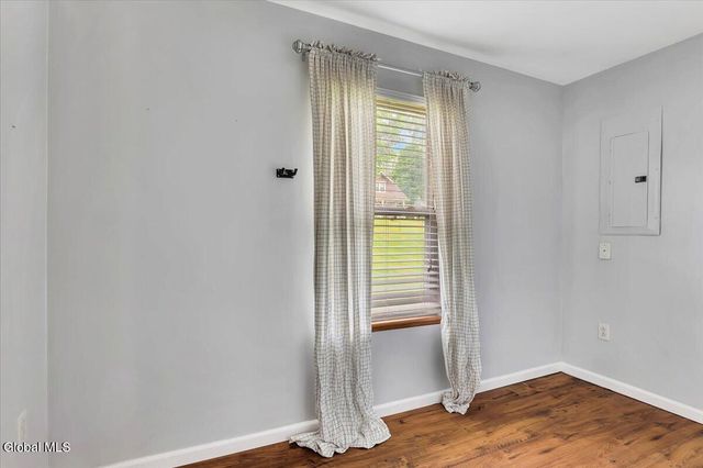 160 Maple Avenue, Glenville, NY 12302