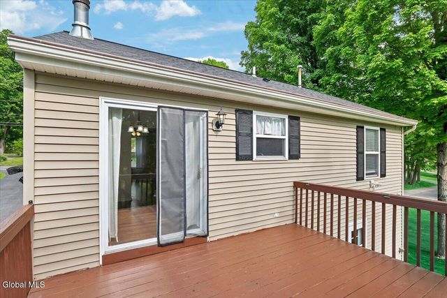 160 Maple Avenue, Glenville, NY 12302