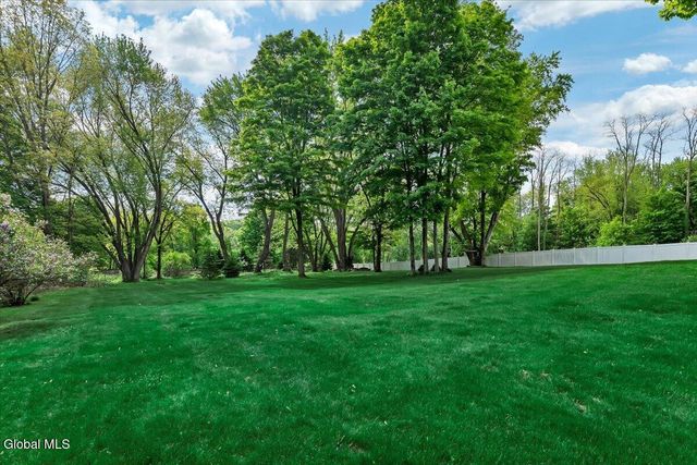 160 Maple Avenue, Glenville, NY 12302
