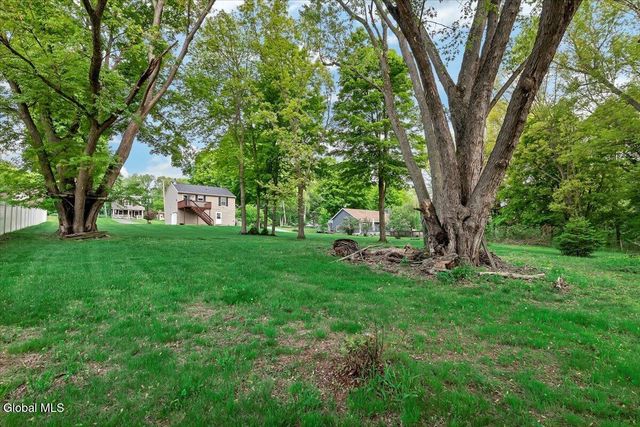 160 Maple Avenue, Glenville, NY 12302