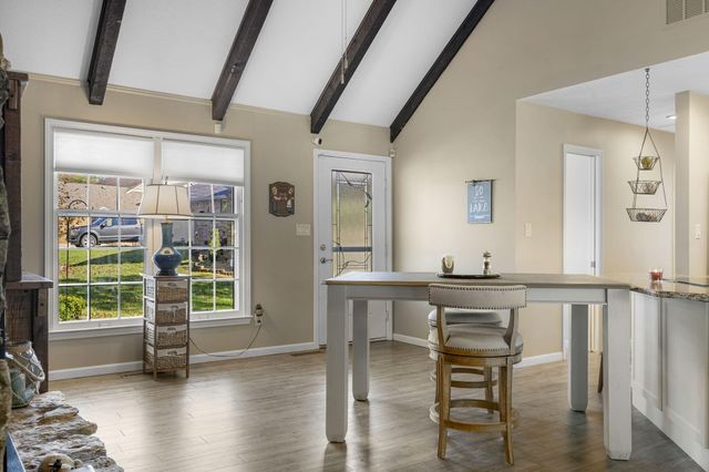 1754 Breezy Point Lane, Kimberling City, MO 65686