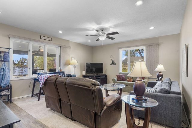 1754 Breezy Point Lane, Kimberling City, MO 65686