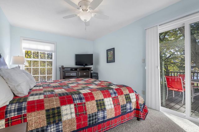 1754 Breezy Point Lane, Kimberling City, MO 65686