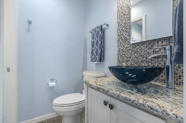 1754 Breezy Point Lane, Kimberling City, MO 65686