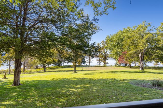 1754 Breezy Point Lane, Kimberling City, MO 65686