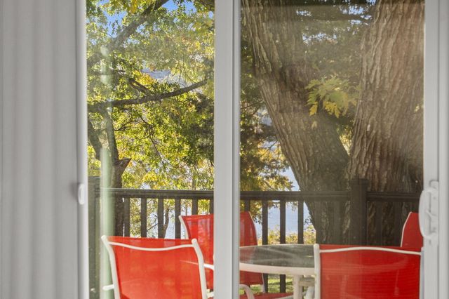 1754 Breezy Point Lane, Kimberling City, MO 65686