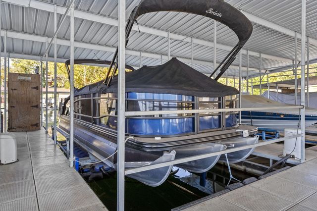 1754 Breezy Point Lane, Kimberling City, MO 65686