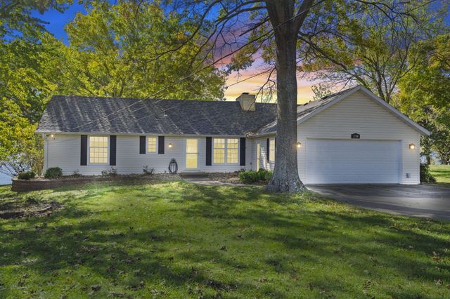 1754 Breezy Point Lane, Kimberling City, MO 65686