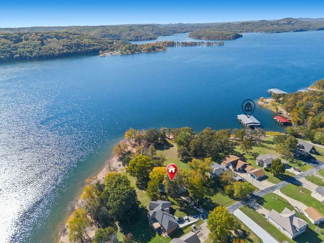 1754 Breezy Point Lane, Kimberling City, MO 65686