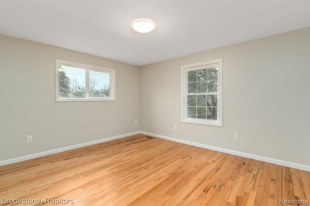 165 Woodedge Drive, Bloomfield Hills, MI 48304