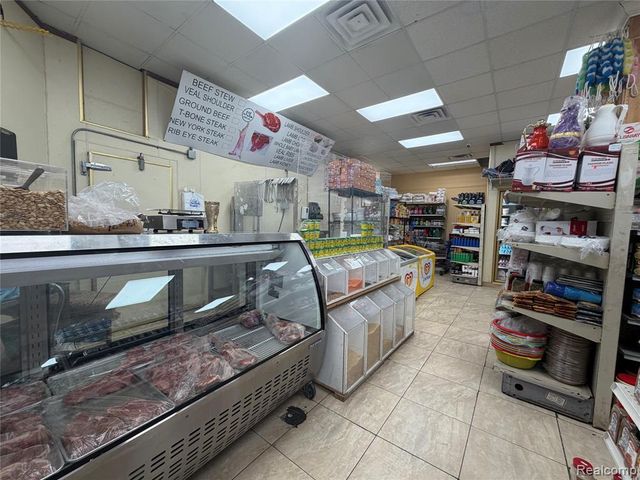 10135 Dix, Dearborn, MI 48120