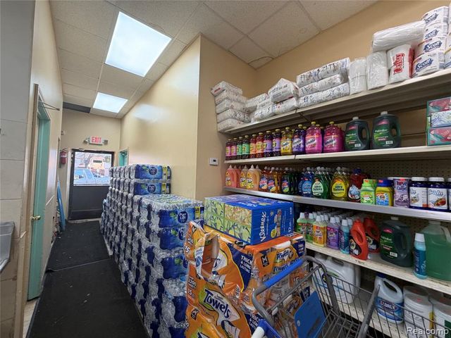 10135 Dix, Dearborn, MI 48120