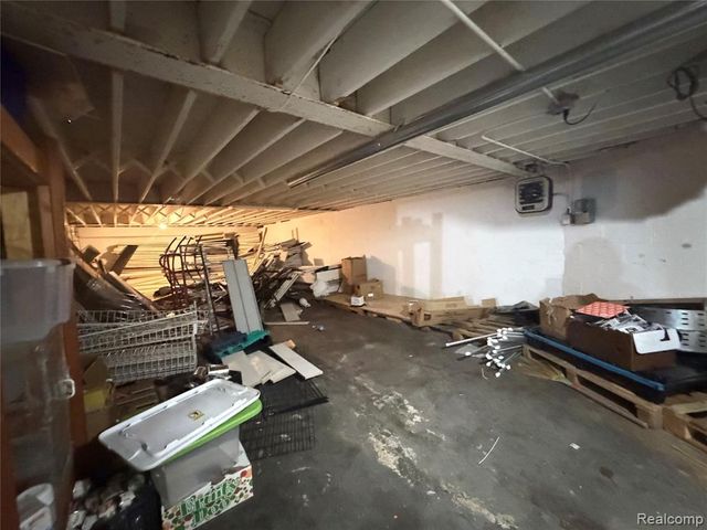 10135 Dix, Dearborn, MI 48120