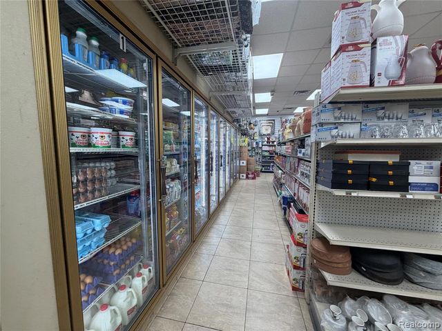 10135 Dix, Dearborn, MI 48120