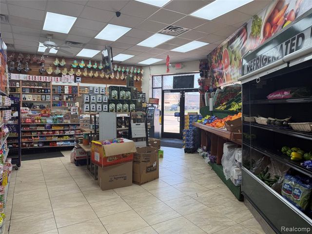 10135 Dix, Dearborn, MI 48120