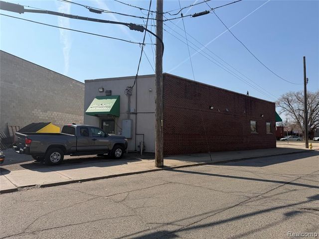 10135 Dix, Dearborn, MI 48120
