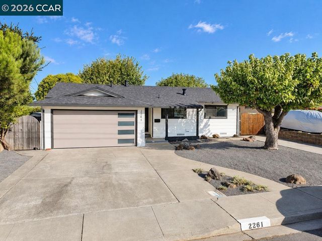2261 Del Monte Dr, San Pablo, CA 94806