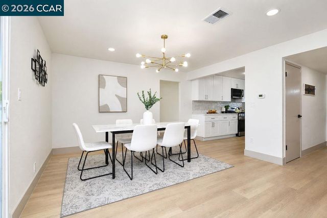 2261 Del Monte Dr, San Pablo, CA 94806