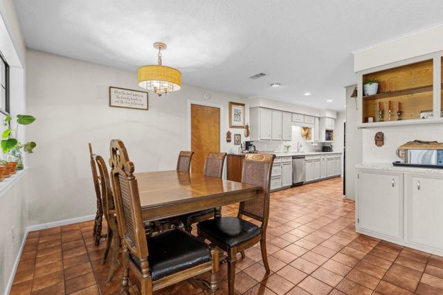 127 County Road 4276, Woodville, TX 75979