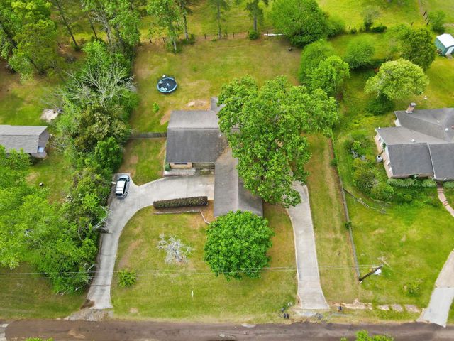 127 County Road 4276, Woodville, TX 75979