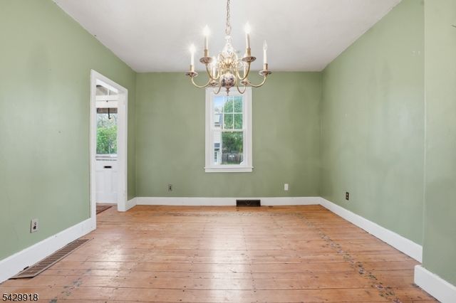 54 Front St, Belvidere Twp., NJ 07823