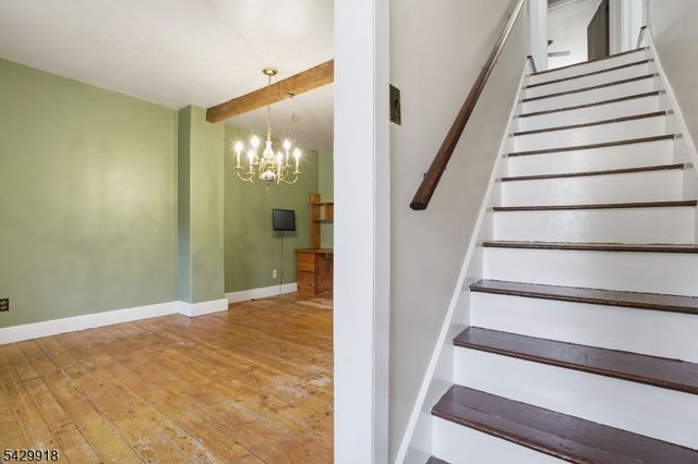 54 Front St, Belvidere Twp., NJ 07823