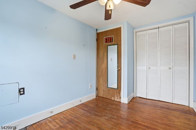 54 Front St, Belvidere Twp., NJ 07823