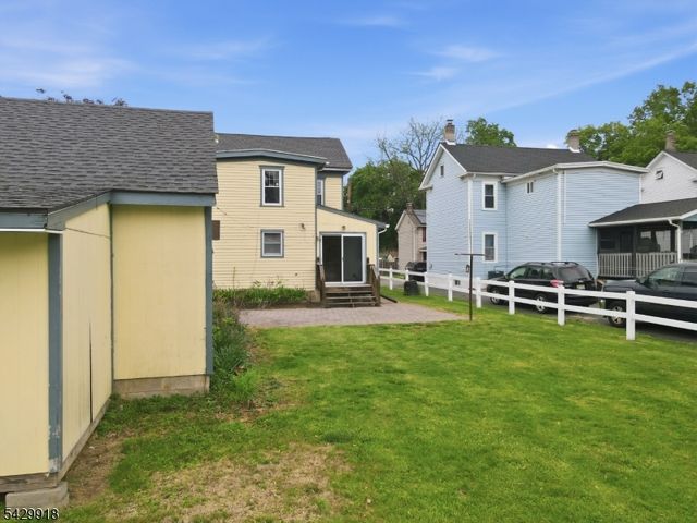 54 Front St, Belvidere Twp., NJ 07823