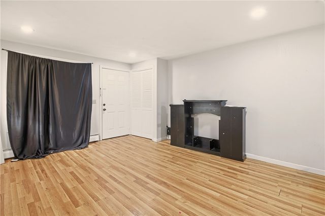 523 Dexter Street, Providence, RI 02907